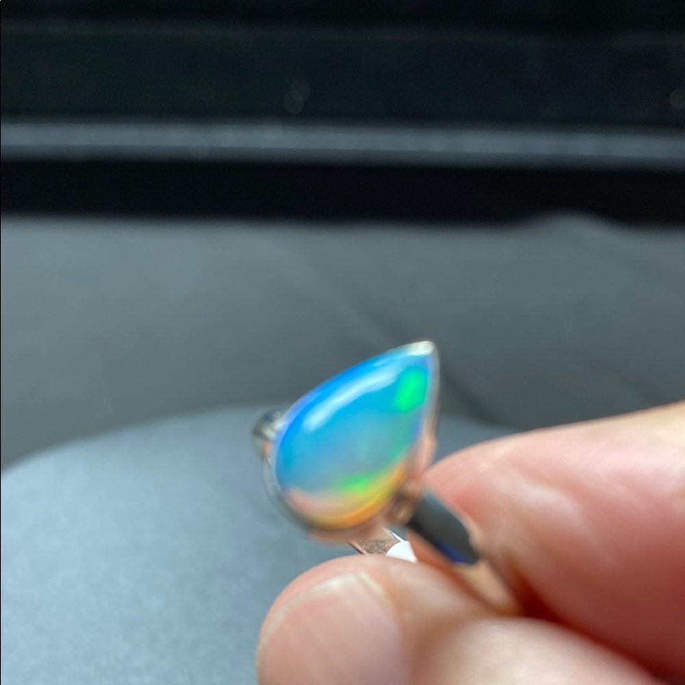 Ethiopian Opal Ring Size 9 in Solid Sterling Silver 925 - Picture 3 of 8